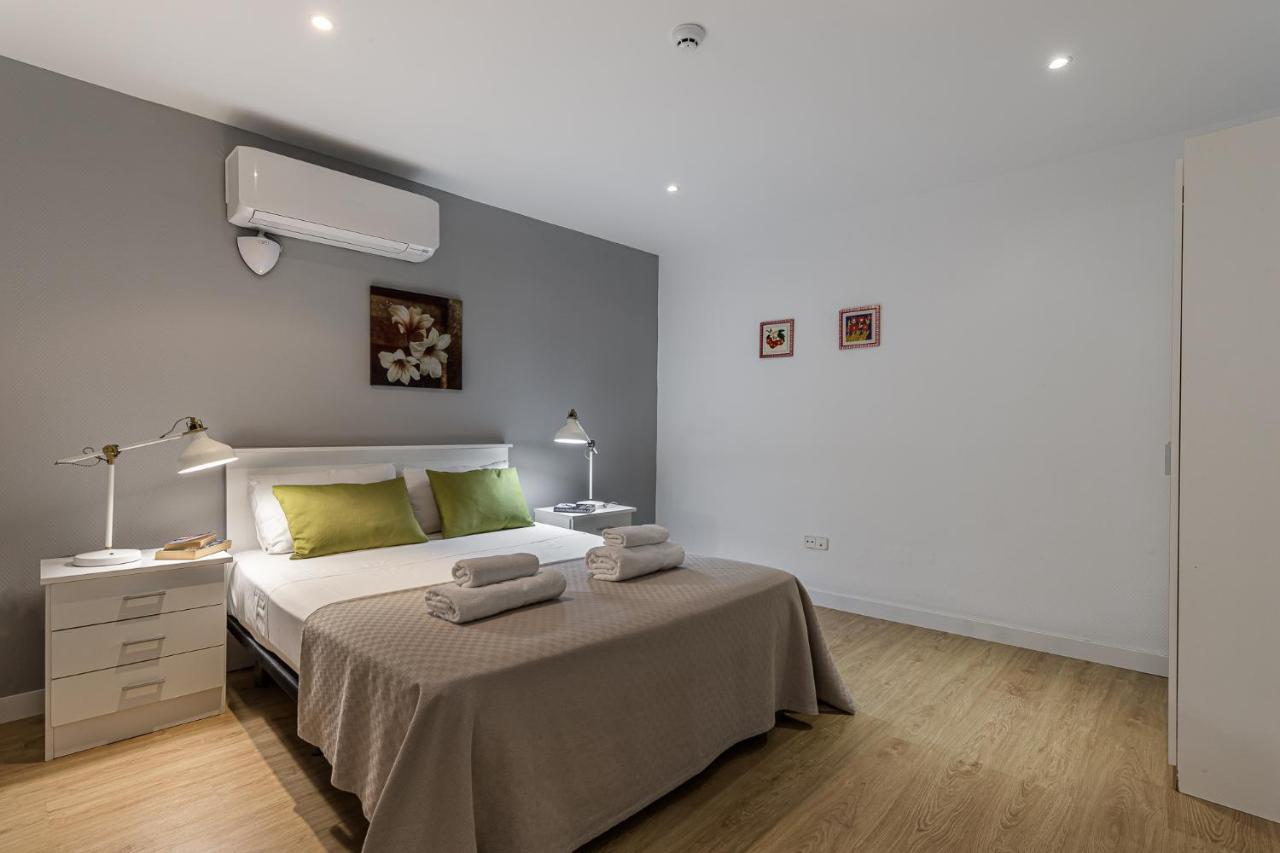 Waou Apartamentos En Sol Confort 2 Madrid Eksteriør bilde